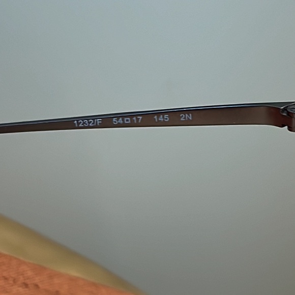 Michael Kors Authentic Preloved Monogram Logo Mirrored in Sunglasses Lenses - Picture 4 of 4